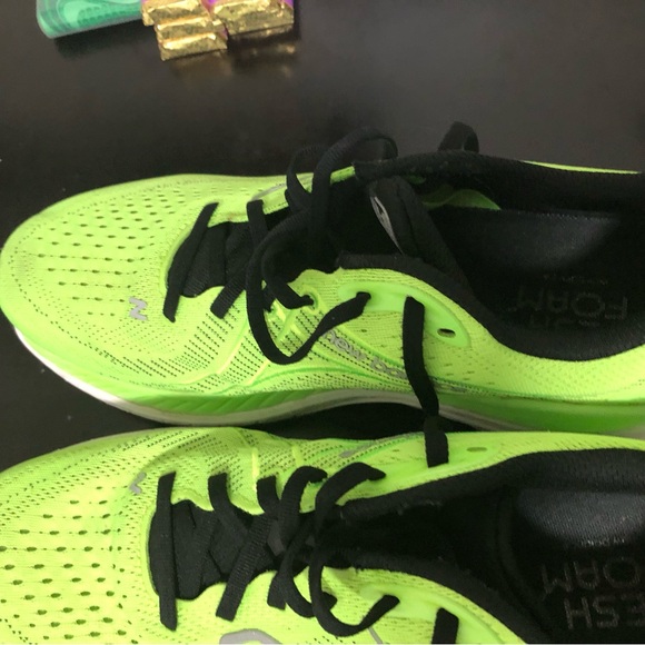New Balance Neon Green Running Shoes - Picture 8 of 9